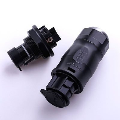 BC01 Circular Connectors (Three-Pin)